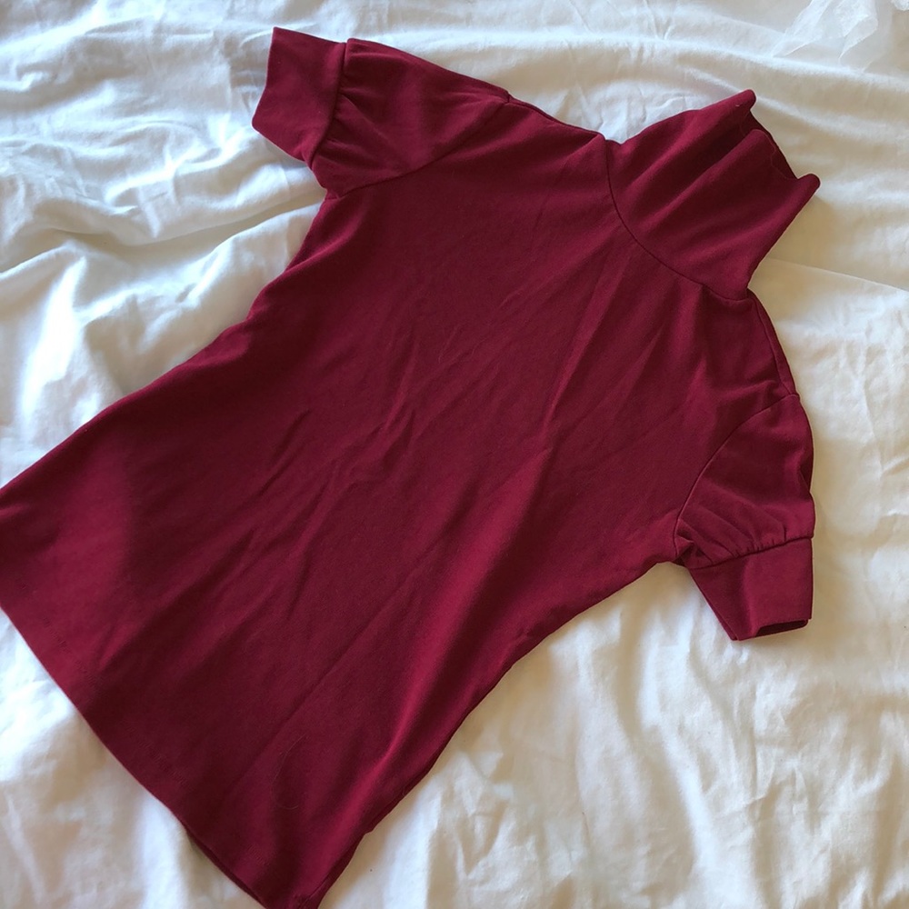 Turtle neck tee